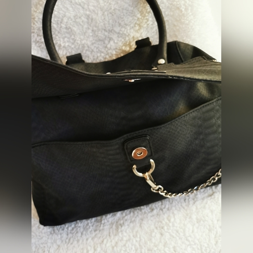 Nicole Miller Black Textured Shoulder Bag with Chain Accent - Picture 8 of 12